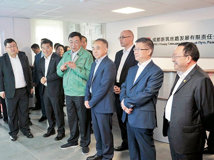  2018.8.29四川省委常委、成都市委書記范銳平視察新筑股份“中白工業(yè)園”項目投產運營儀式